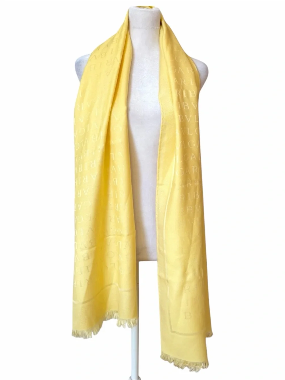 BVLGARI Logomania Silk Wool Maxi Stole Scarf Pale Yellow Buttercream Italy 71x28